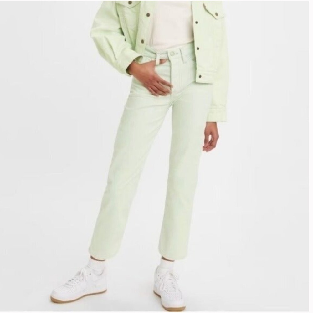 Levi’s Straight Leg High Rise Corduroy Pants